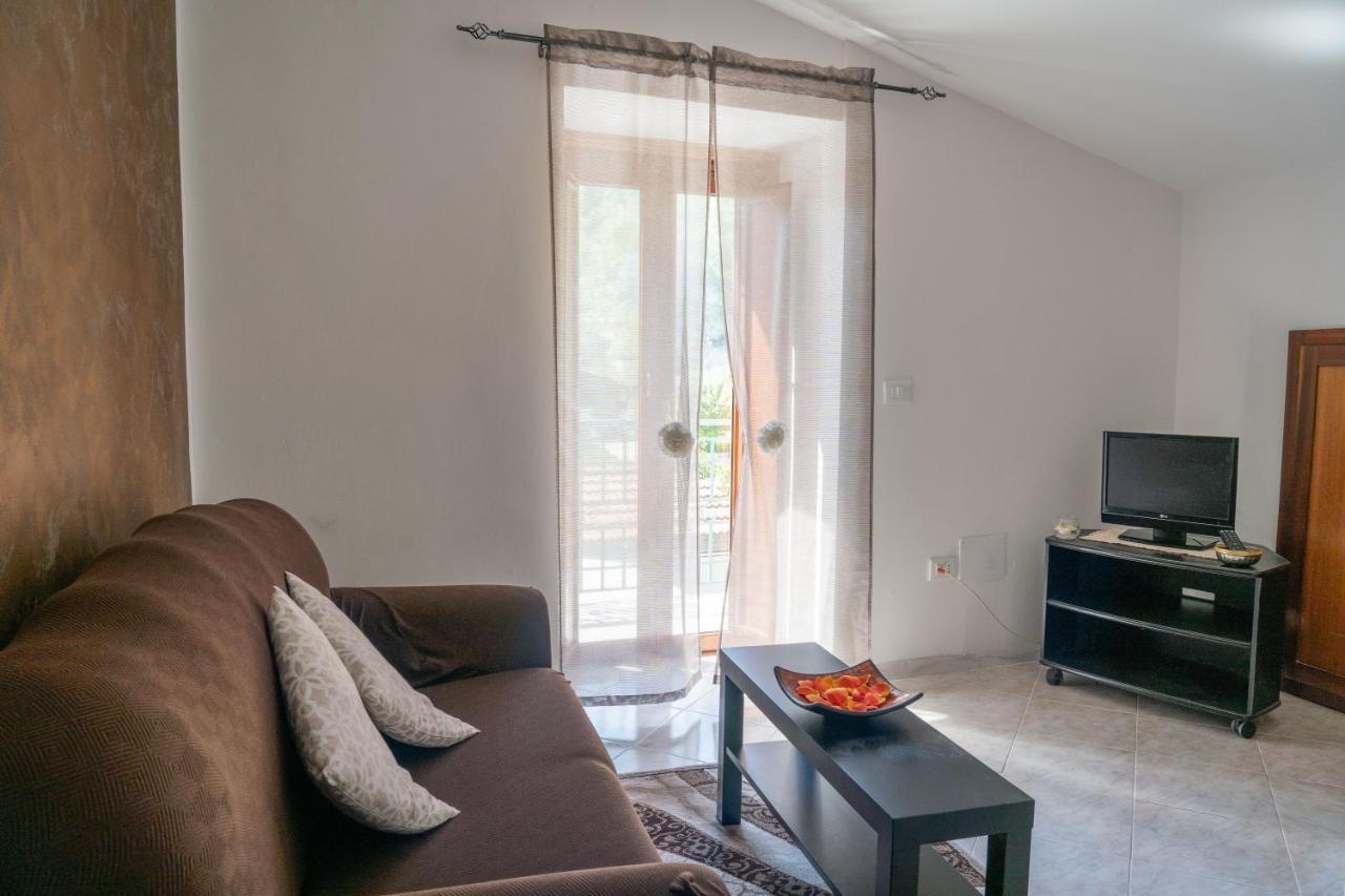 Apicella Casa Vacanze Villa Tramonti Buitenkant foto