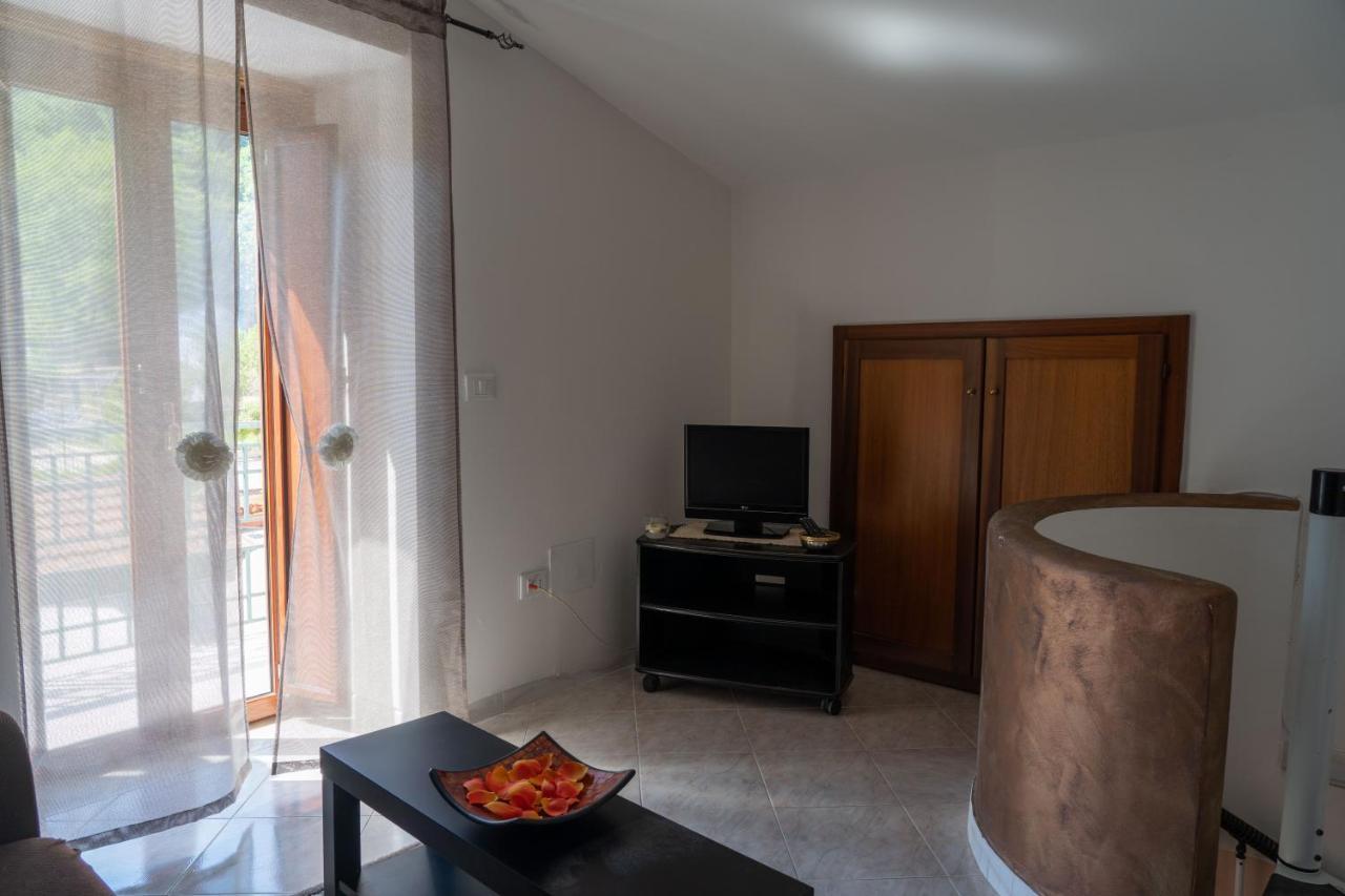 Apicella Casa Vacanze Villa Tramonti Buitenkant foto
